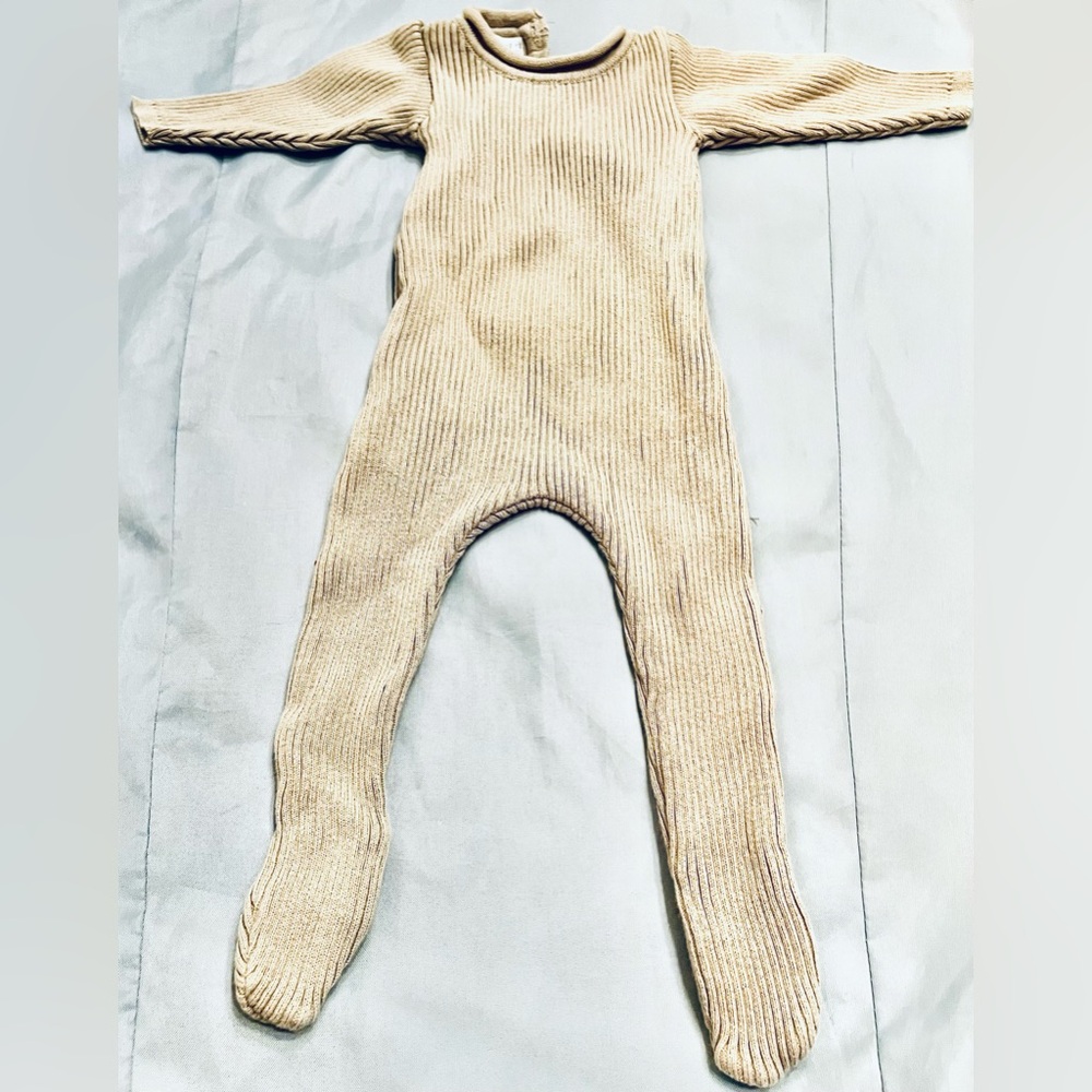 Hand knit, soft gray limited release Feltman Bros Piece 0-3 months